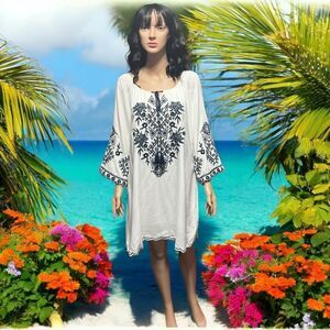 Chic Connection Boho White Cotton Blend Dress Size Medium‎ Embroidered